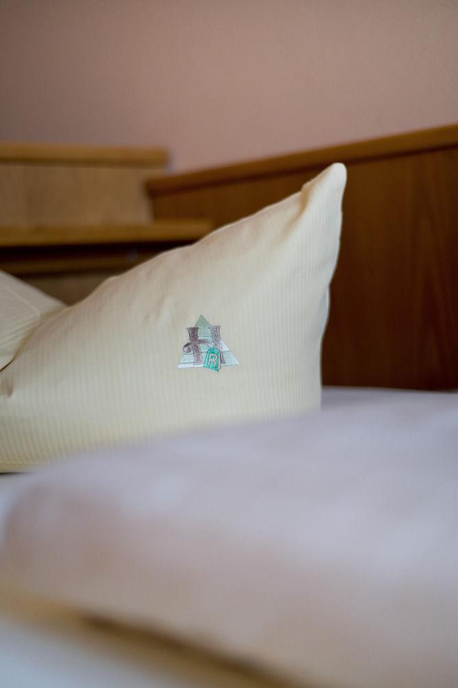 Rennsteighotel Herrnberger Hof Neuhaus am Rennweg Kültér fotó