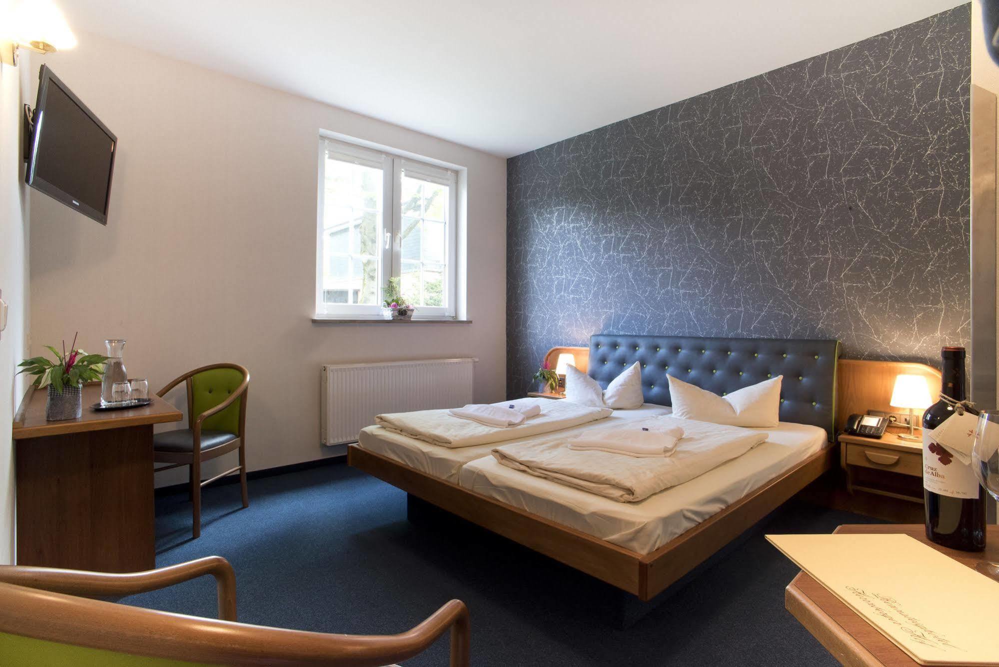 Rennsteighotel Herrnberger Hof Neuhaus am Rennweg Kültér fotó